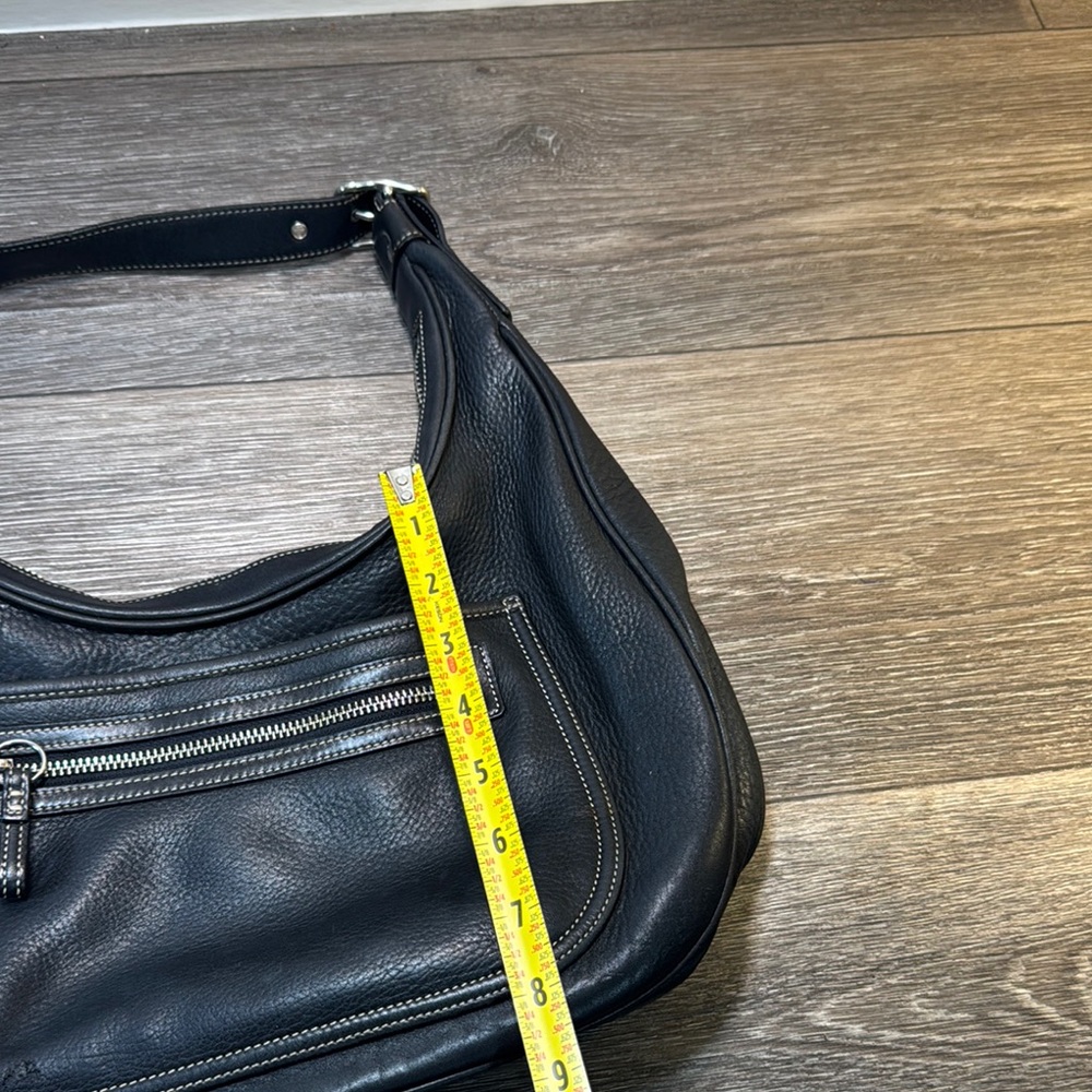 Vintage Coach Black Leather Shoulder Bag - Picture 5 of 15